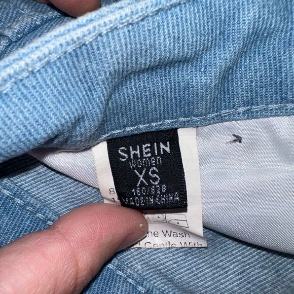 SHEIN Distressed Patchwork Jeans - Picture 5 of 7